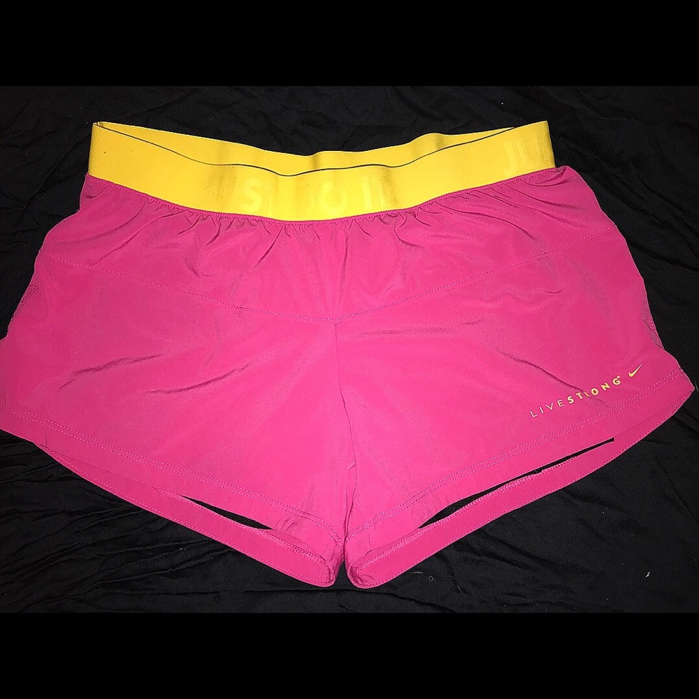 Nike LIVESTRONG athletic shorts w/ spandex 💝